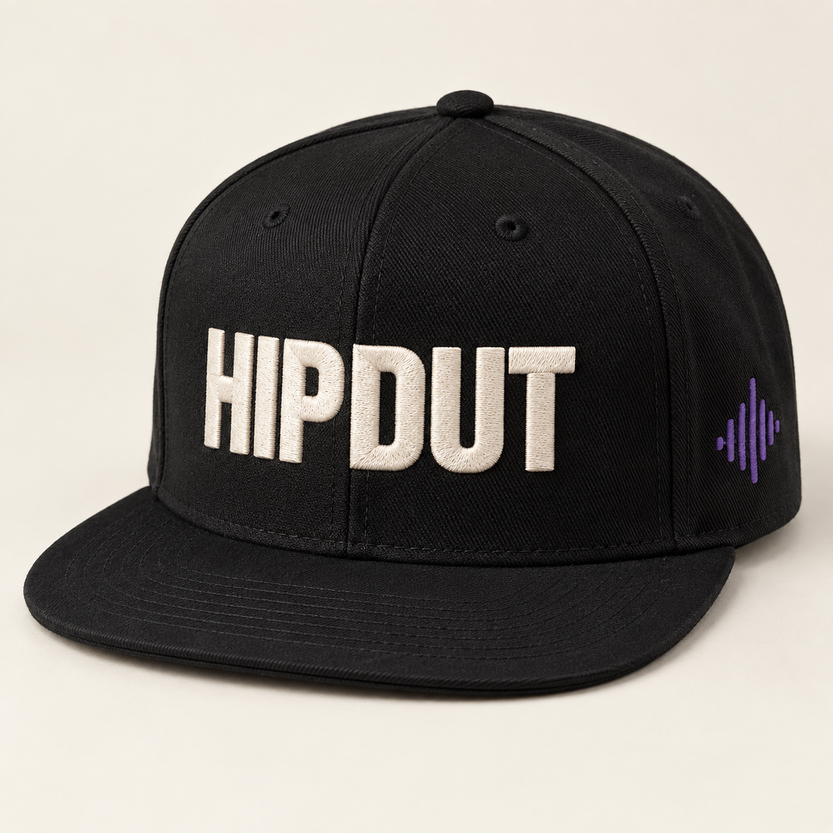 Mockup konsep Hipdut Snapback Cap — desain merch sementara, bukan foto barang produksi.